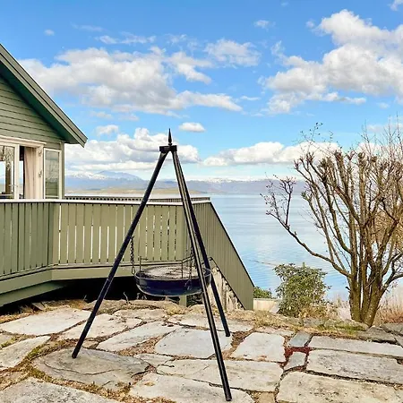 Holiday home 4 Bedroom In Bjoa