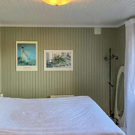 4 Bedroom Lovely In Bjoa