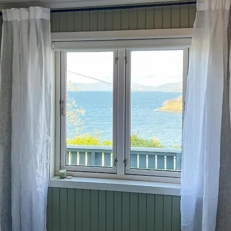 4 Bedroom Lovely In Bjoa Utbjoa
