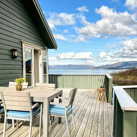 4 Bedroom In Bjoa * Utbjoa
